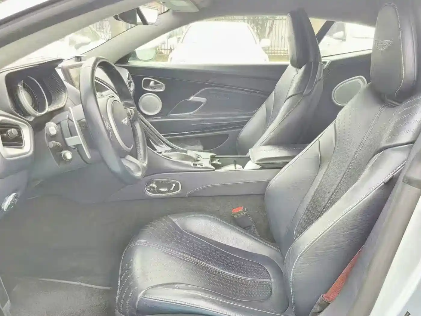Aston Martin DB11 2019 2019 Model 4.0T V8 Coupe