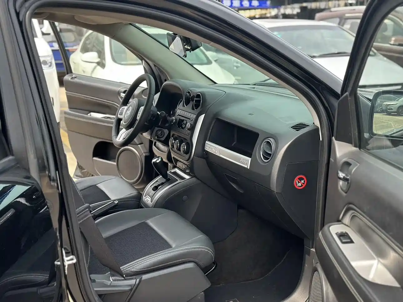 Jeep Compass (Import) 2015 2014 Facelift 2.4L 4WD Comfort Edition