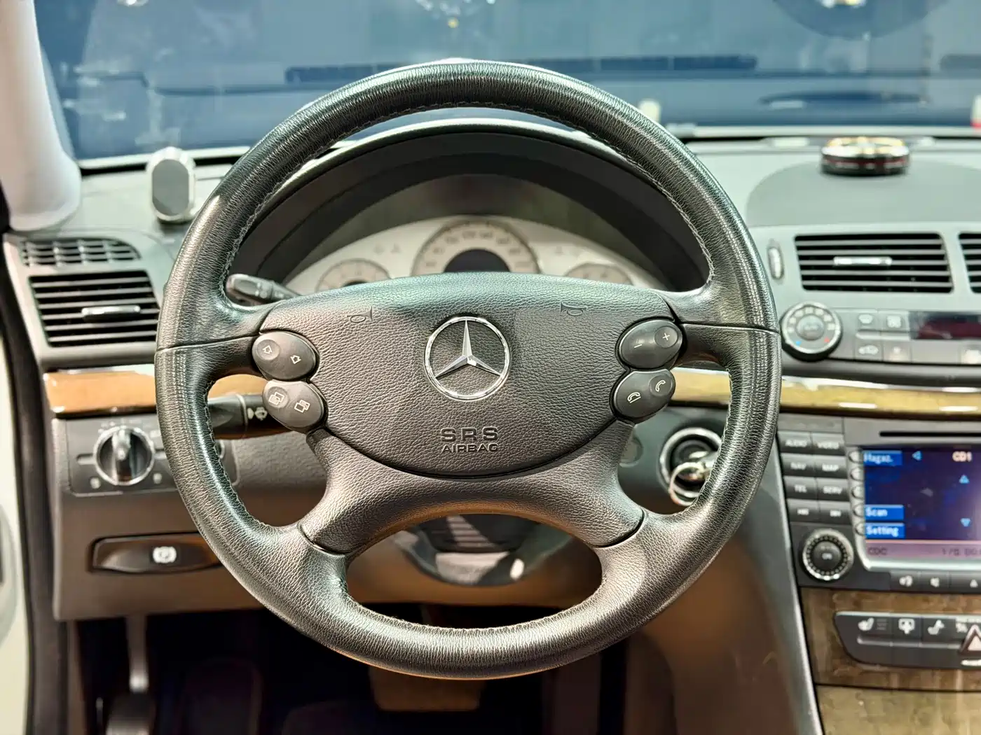 Mercedes-Benz E-Class 2007 E 230 Fashion фото 8