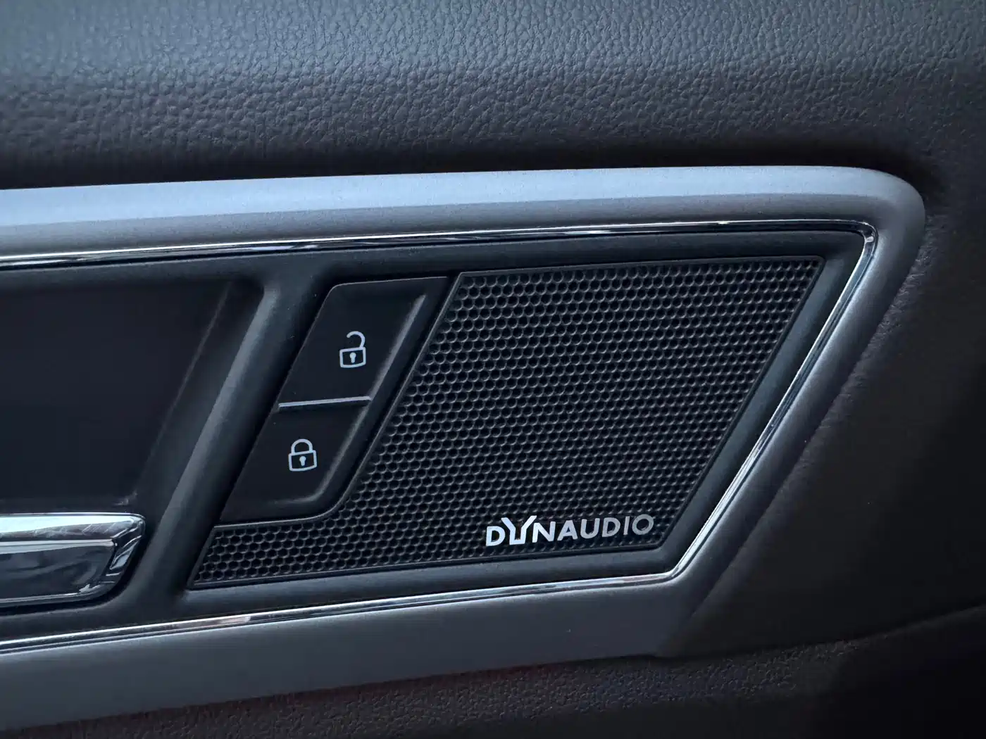 Volkswagen Teramont 2017 530 V6 4WD Flagship Edition фото 28