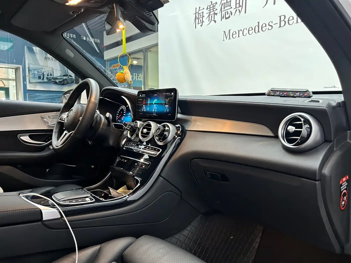Mercedes-Benz GLC 2022 Facelift III GLC 260 L 4MATIC Dynamic фото 12