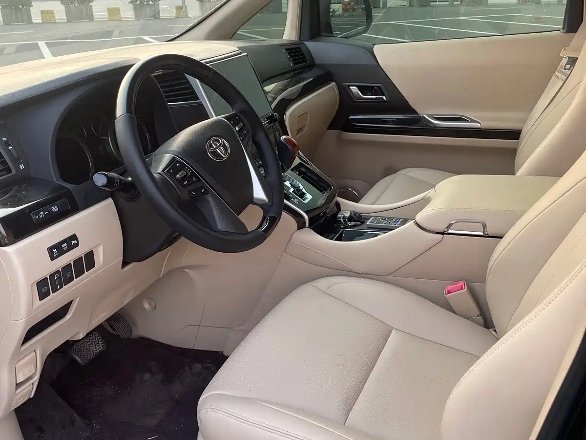 Toyota Alphard 2011 3.5L Luxury Edition фото 13