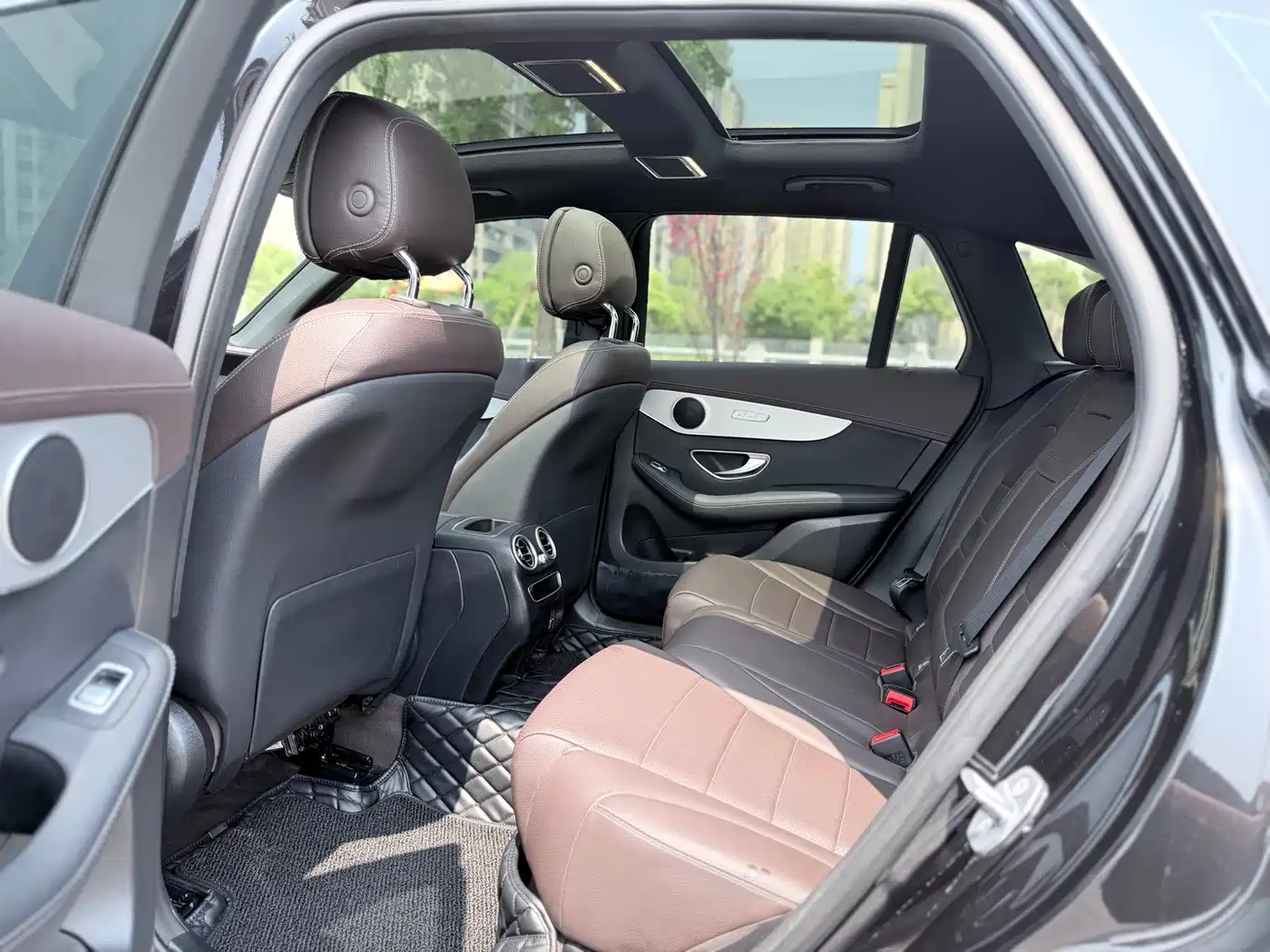 Mercedes-Benz GLC 2021 GLC 260 L 4MATIC Sporty фото 12