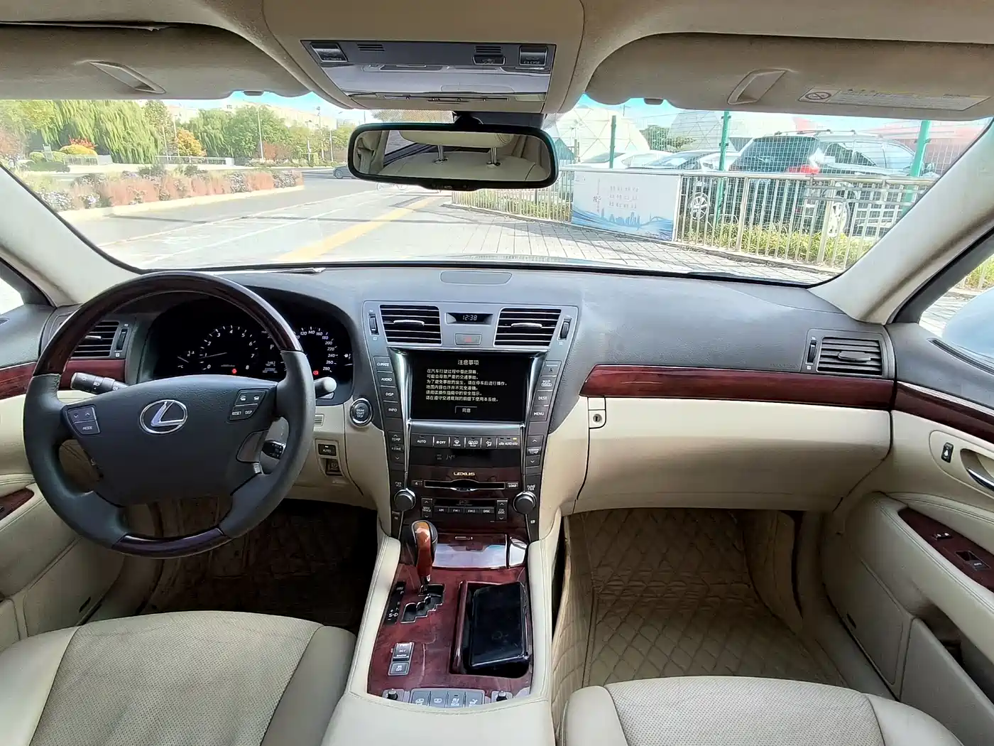 Lexus LS 2006 460L фото 15