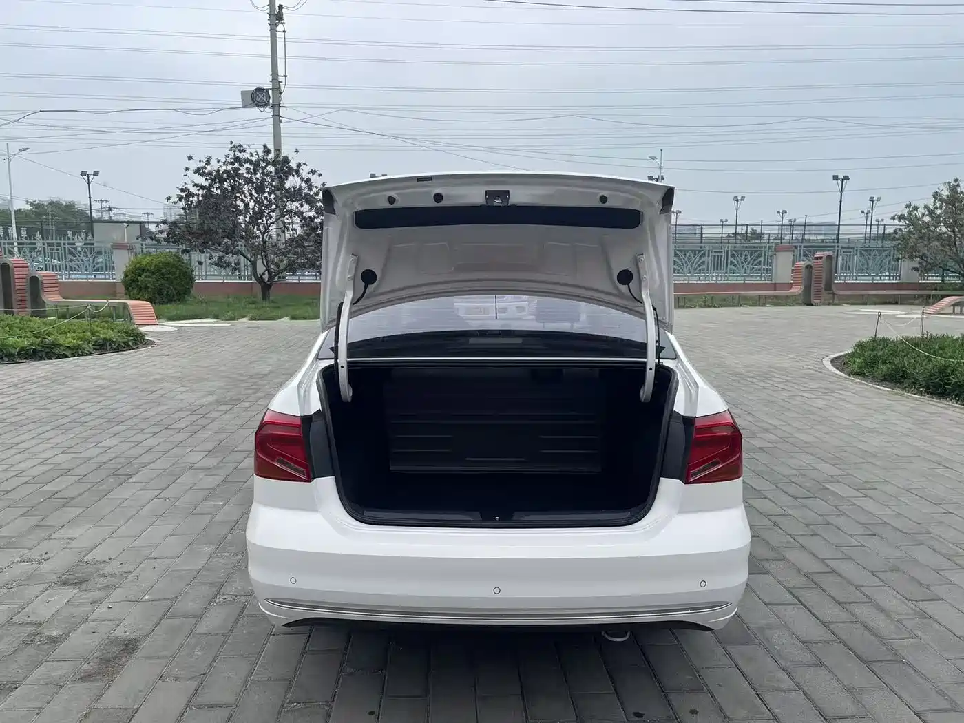 Volkswagen Jetta 2017 1.5L Automatic Comfort фото 9