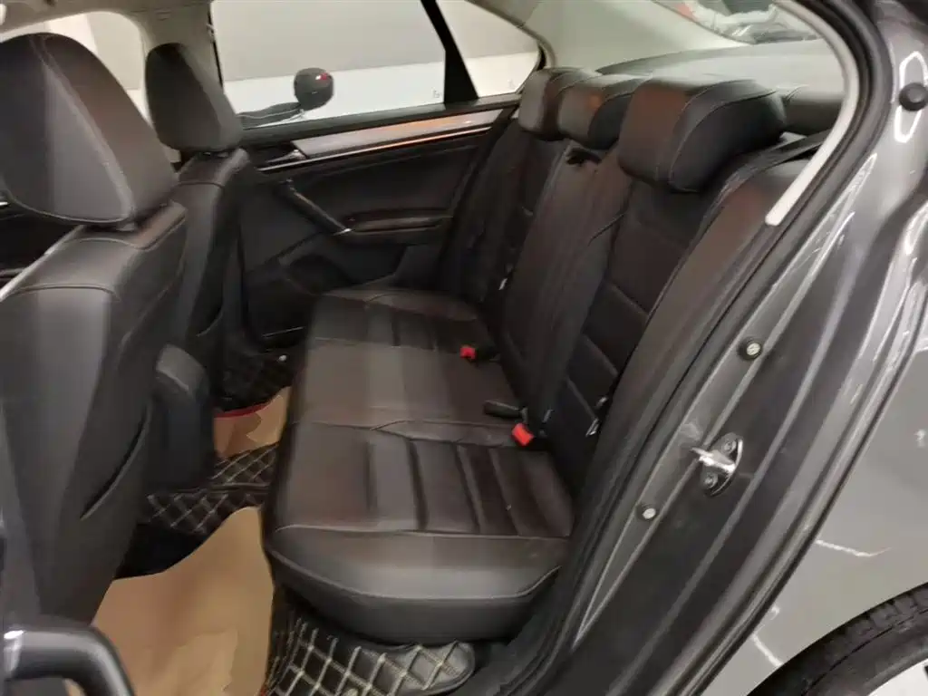 Volkswagen Bora 2016 Model 1.6L Automatic Comfort фото 17