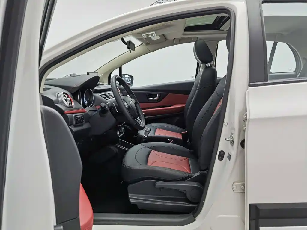 Haval H1 2017 2016 Facelift Blue Label 1.5L AMT Luxury