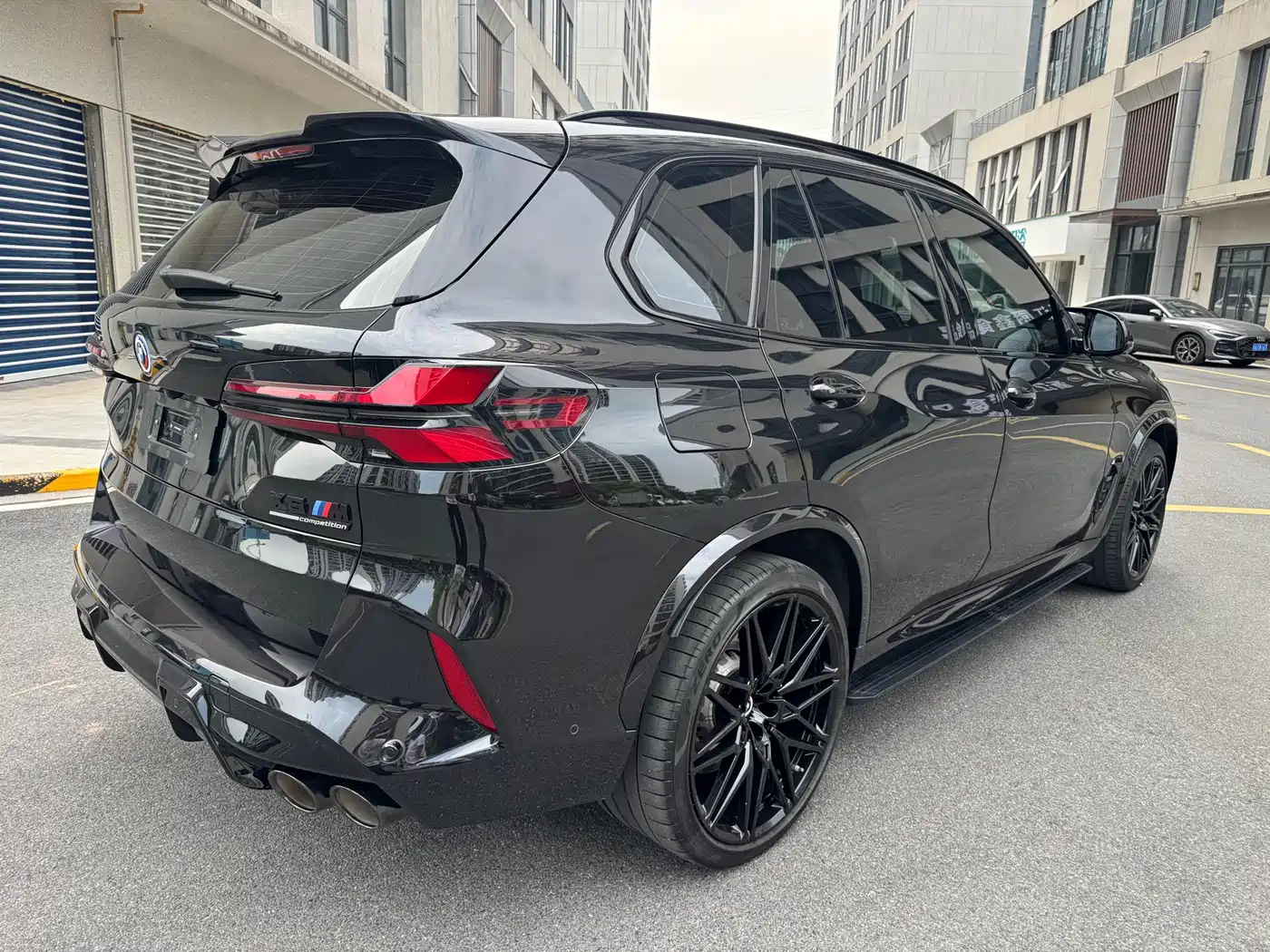 BMW X5 M 2023 Model X5 M Thunder Edition фото 4