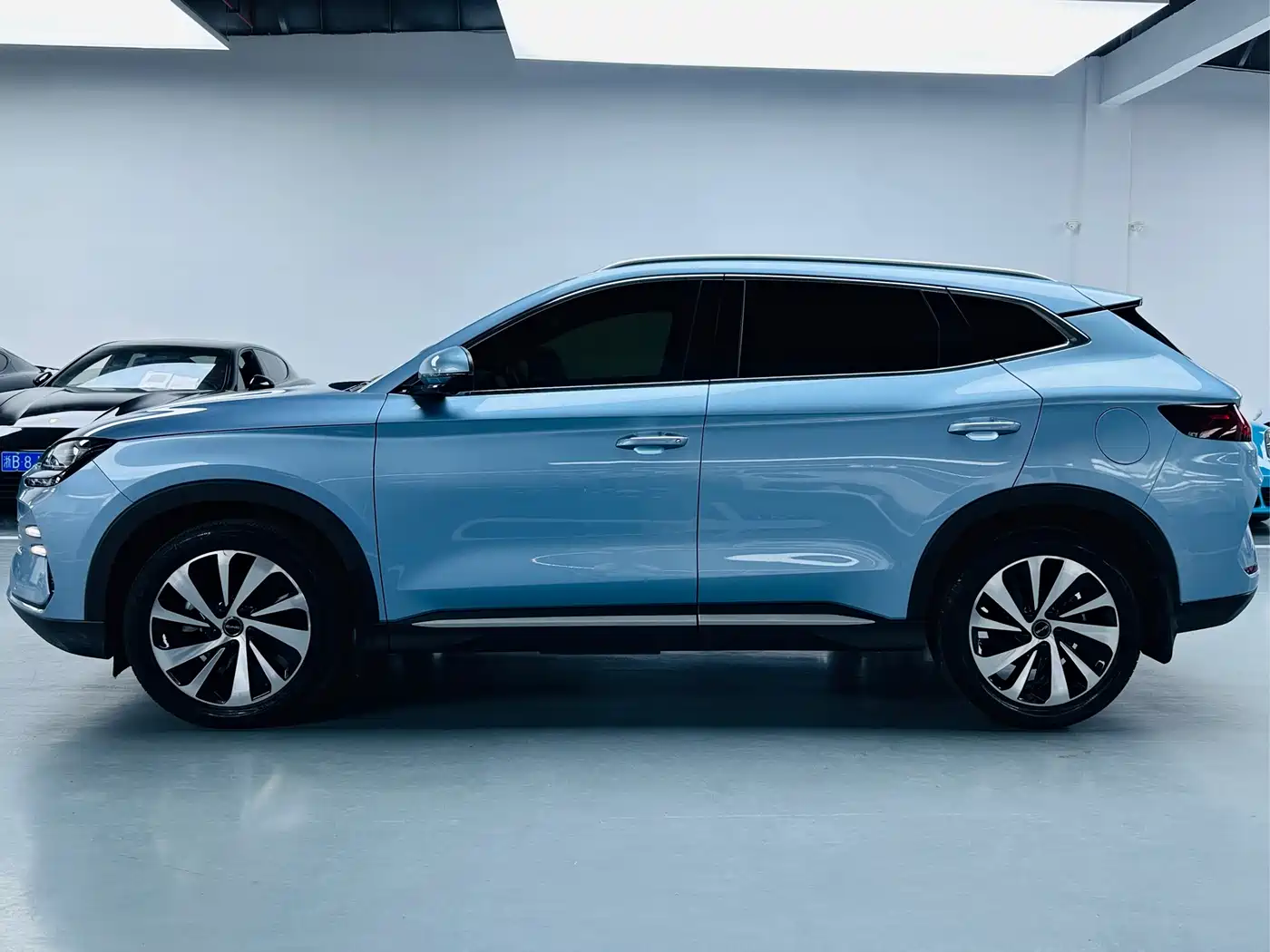 BYD Song PLUS PHEV 2024 Glory Edition DM-i 110km Flagship фото 12