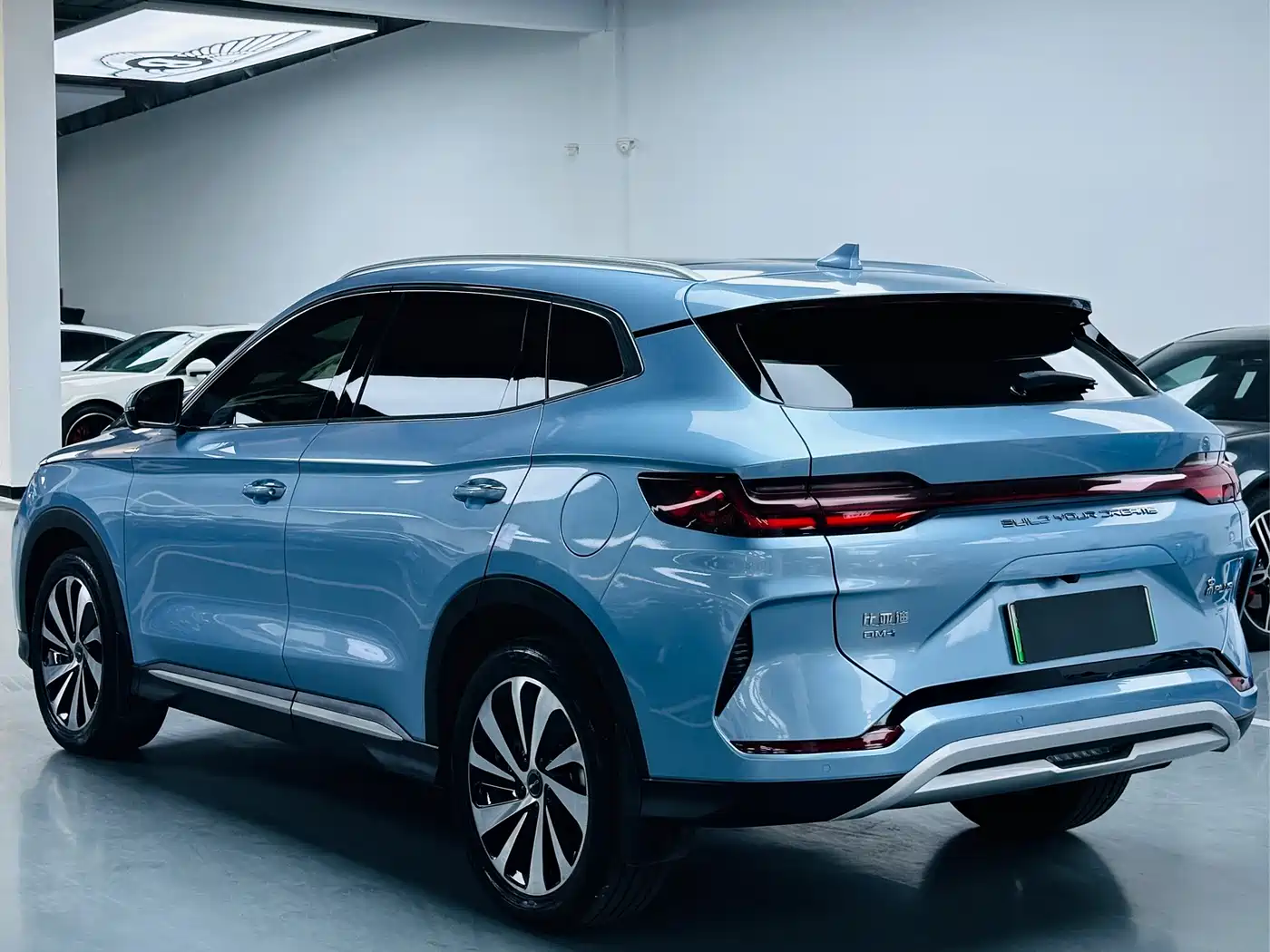 BYD Song PLUS PHEV 2024 Glory Edition DM-i 110km Flagship фото 13