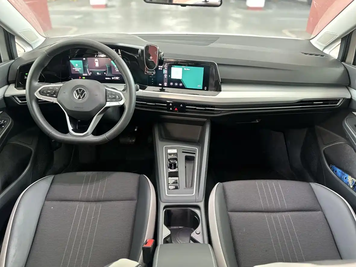 Volkswagen Golf 2023 280TSI DSG Pro фото 7