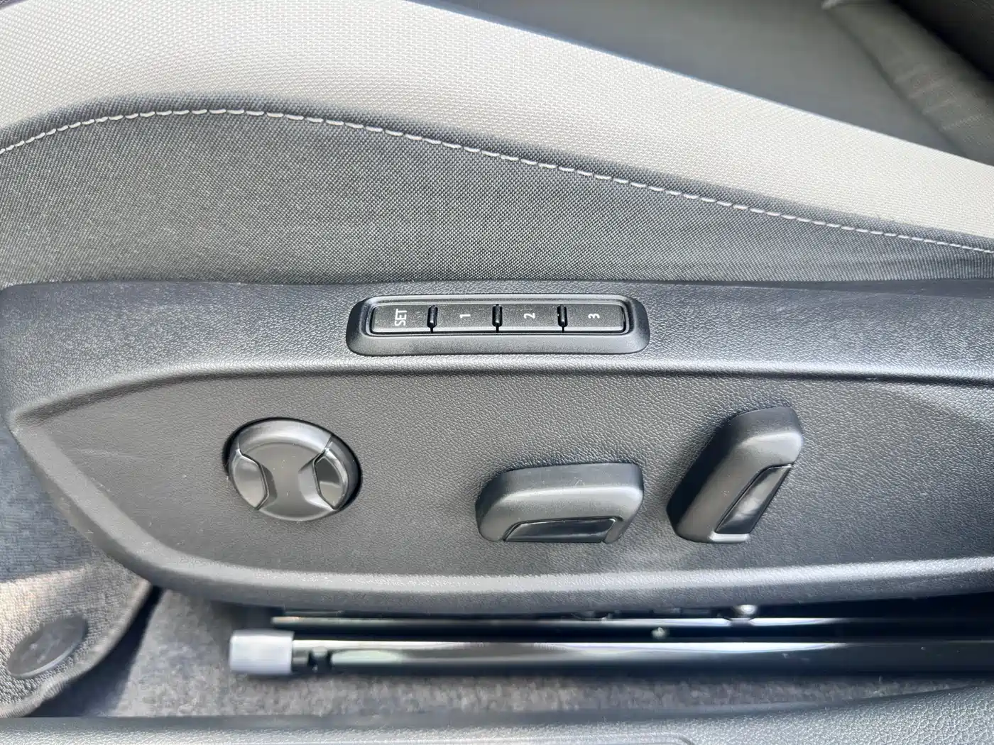 Volkswagen Golf 2023 280TSI DSG Pro фото 11