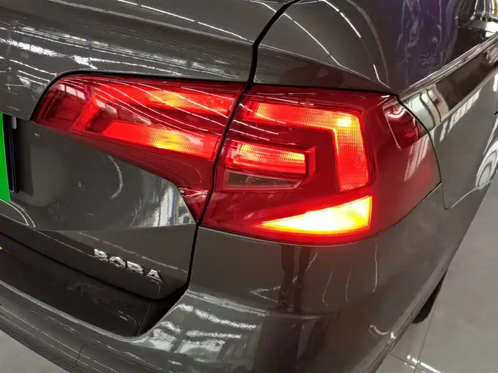Volkswagen Bora 2016 Model 1.6L Automatic Comfort фото 8
