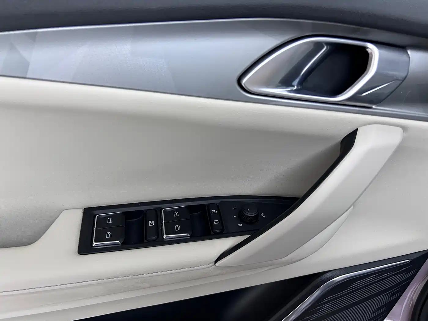 LYNK 06