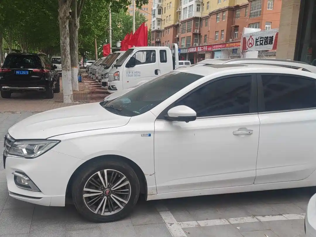 ROEWE I5