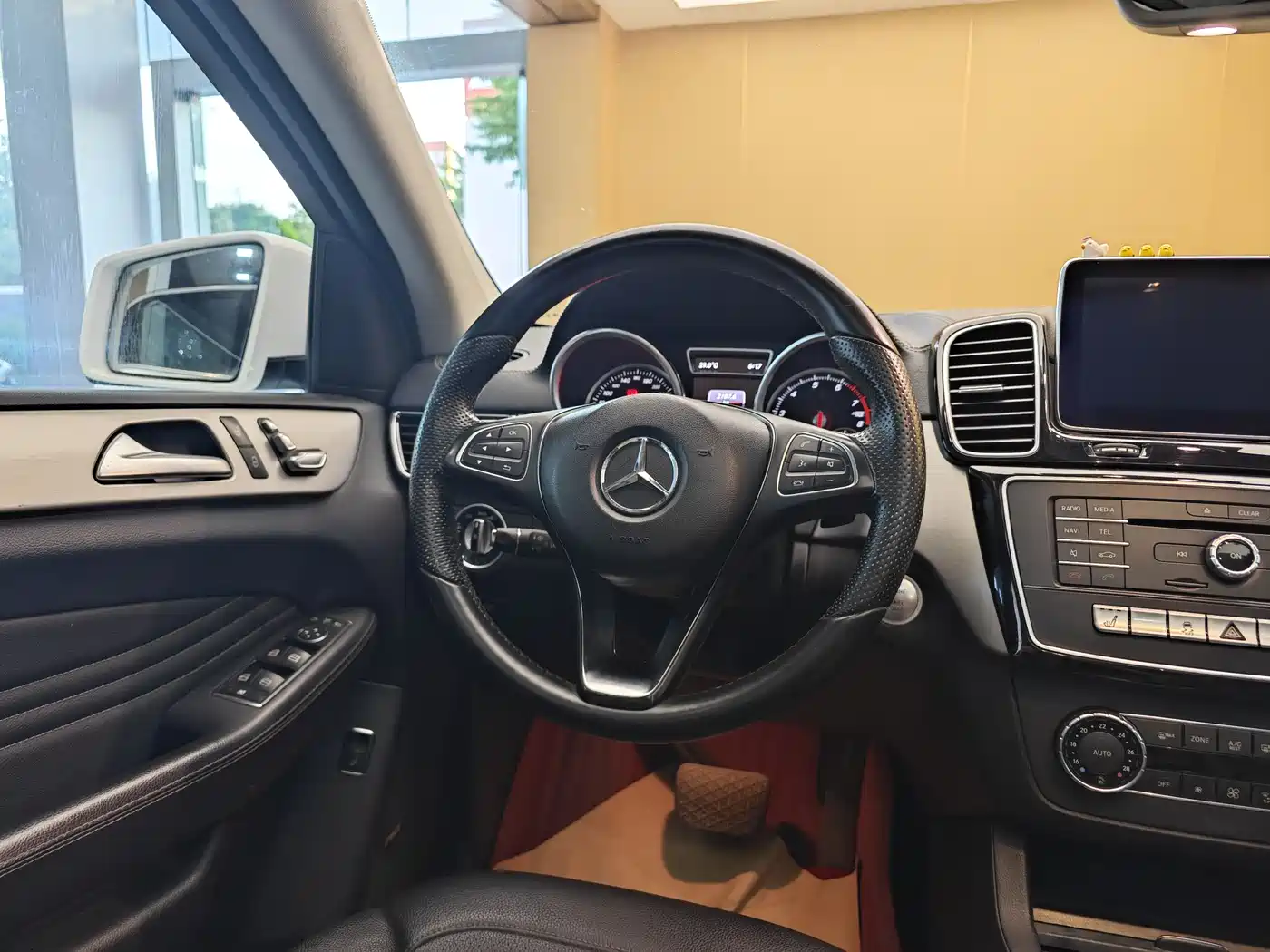 Mercedes-Benz GLE Coupe 2015 GLE 320 4MATIC Coupe SUV фото 16