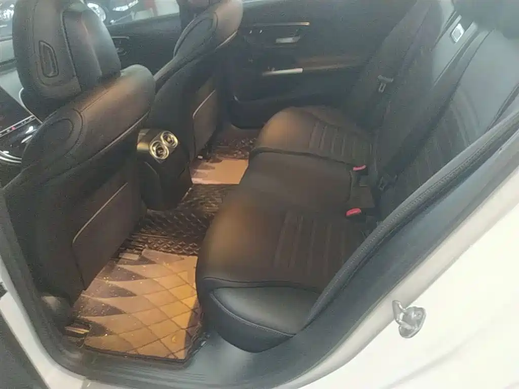 Mercedes-Benz C-Class 2023 C 260 L Sport фото 17