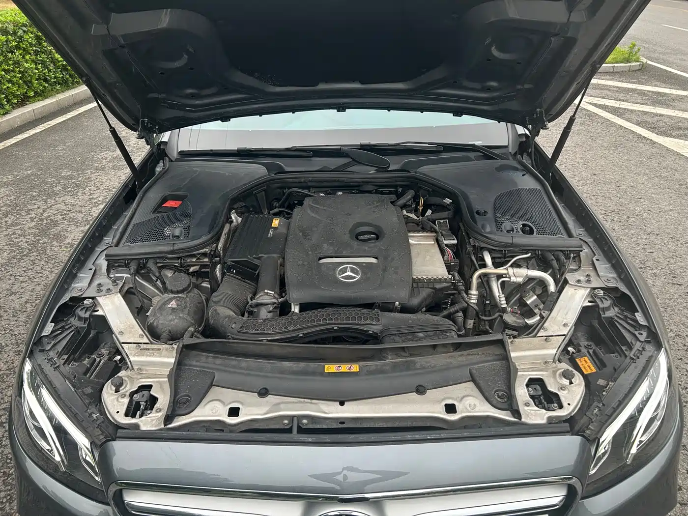 Mercedes-Benz E-Class 2016 E 200 L Sport Type фото 16