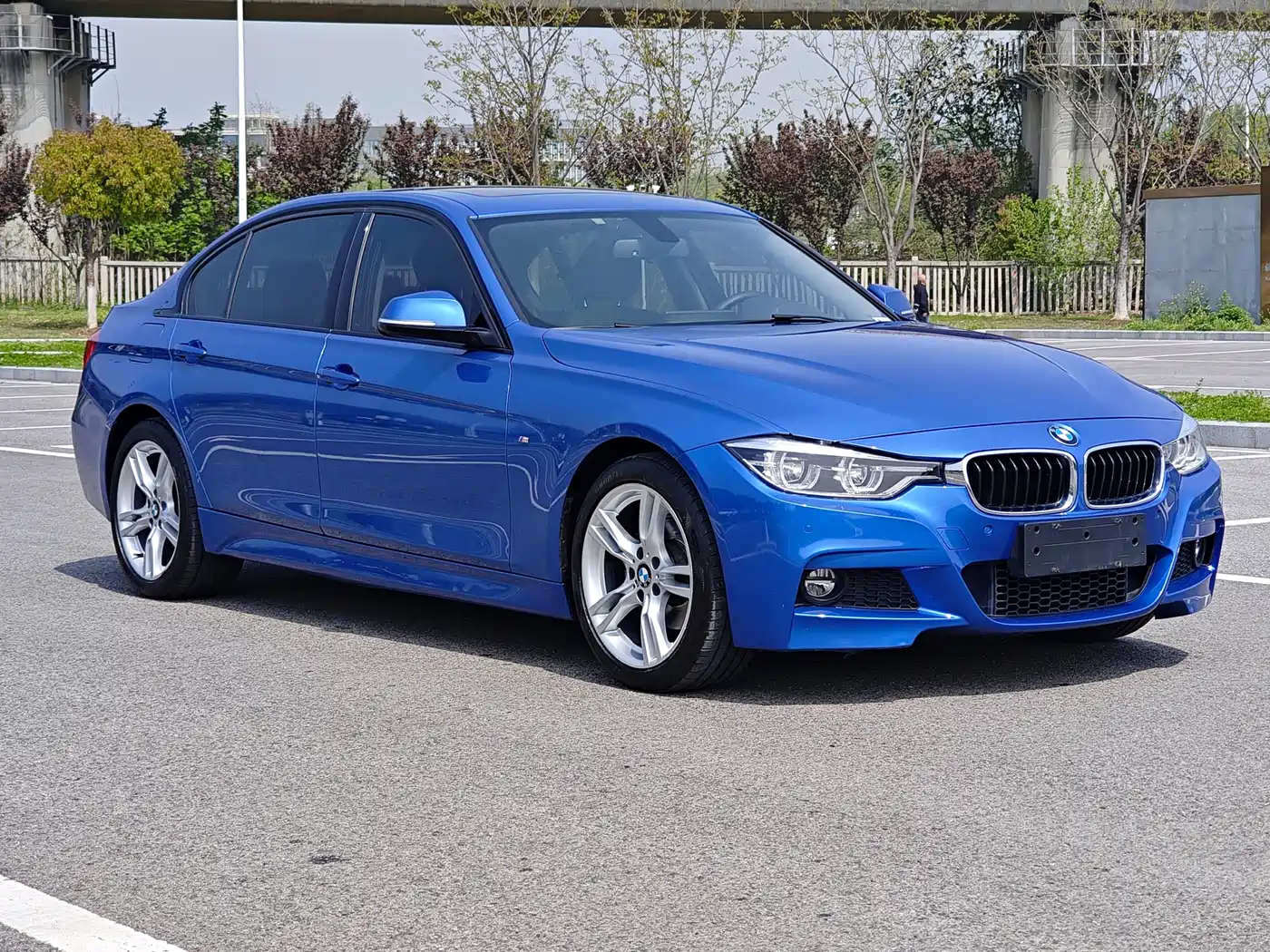 BMW 3 Series 2017 320Li M Sport фото 3