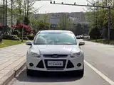 Фото 2 - Ford Focus