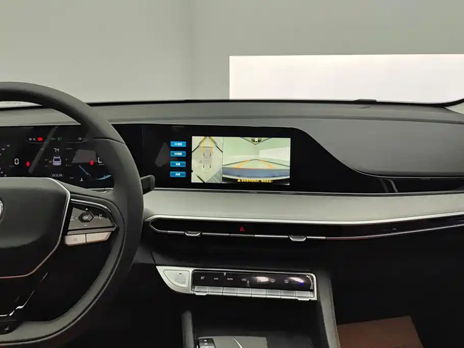 Photo 13 - Changan Eado