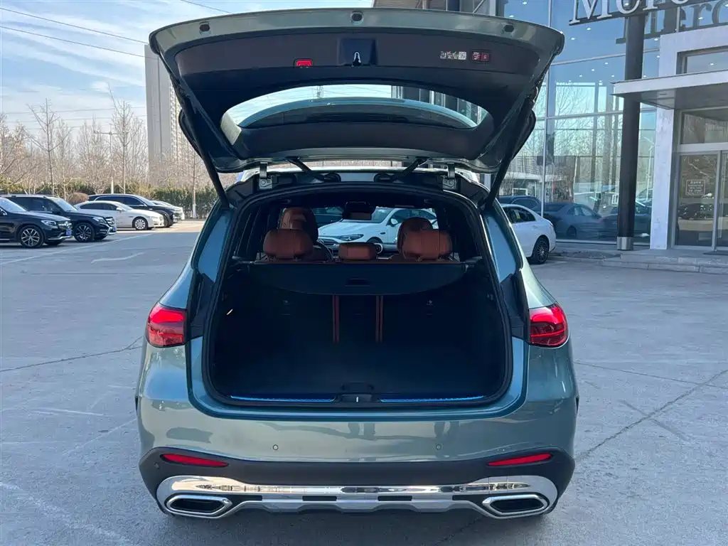 Mercedes-Benz GLC 2025 GLC 300 L 4MATIC Luxury 5-seater фото 18