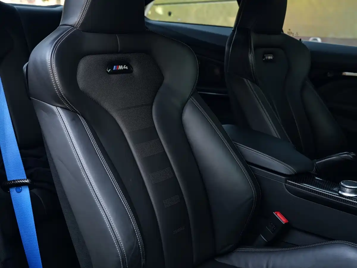 BMW M4 2019 M4 Coupe Shadow Edition фото 14