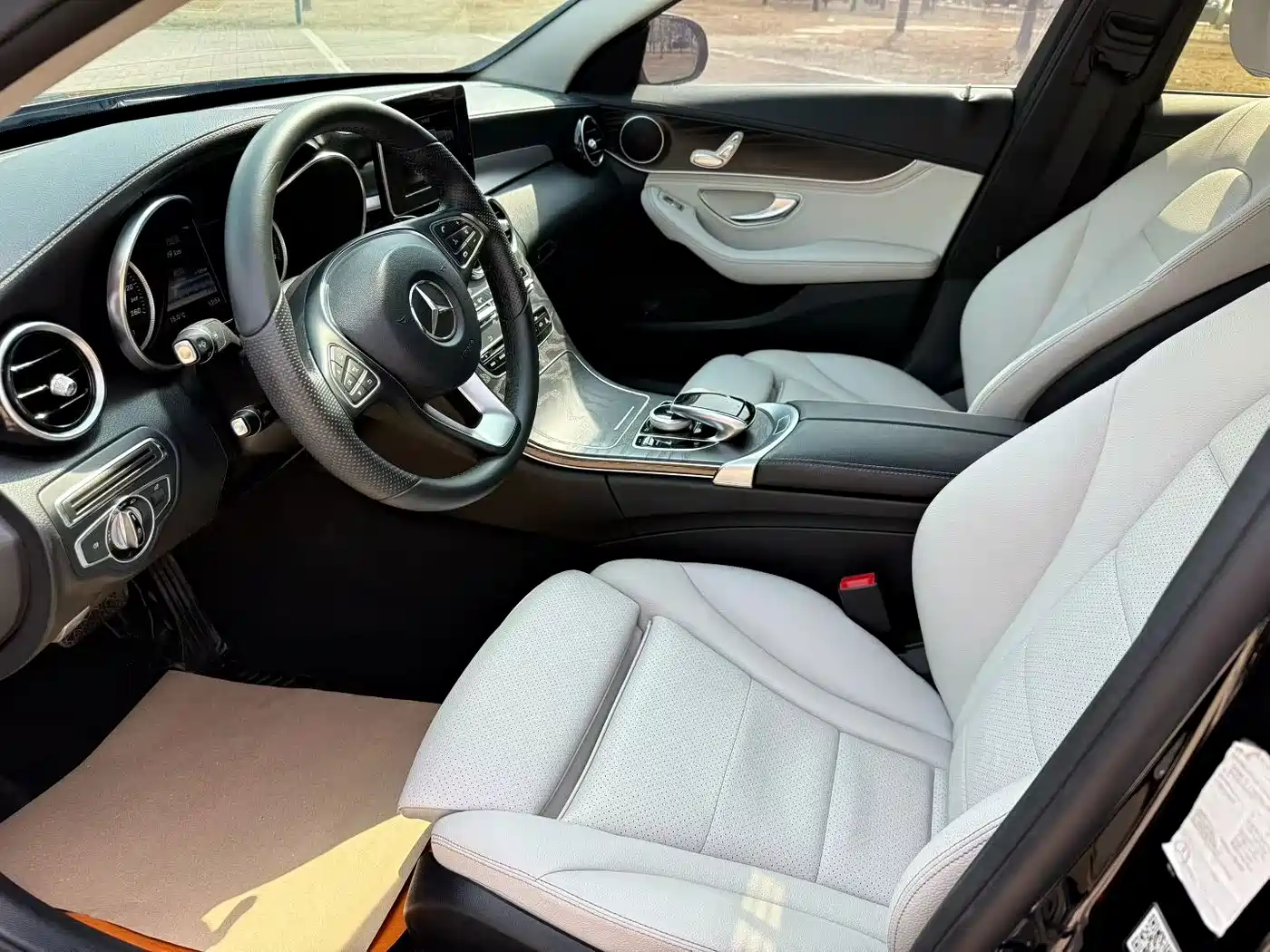 Mercedes-Benz C-Class 2016 C 180 L Sport фото 4