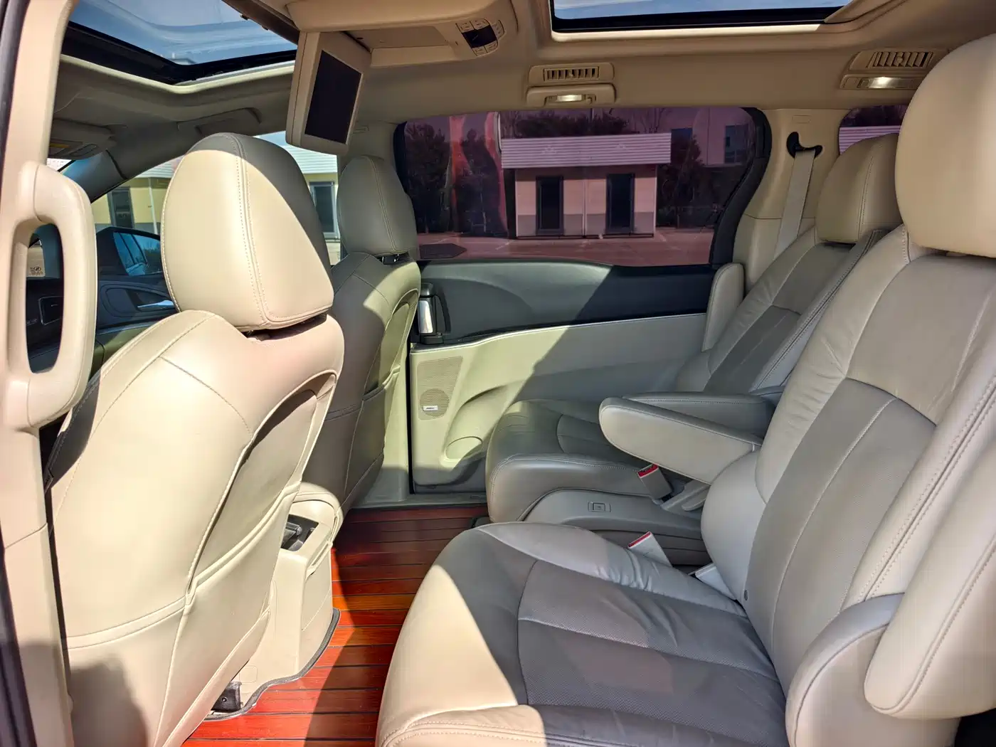 Buick GL8 2014 3.0L XT Luxury Business Flagship фото 9