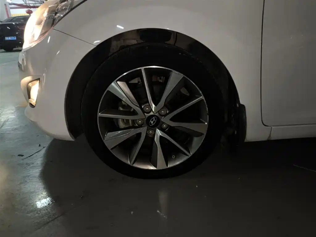Hyundai Langdong 2015 1.6L Auto Premium фото 23
