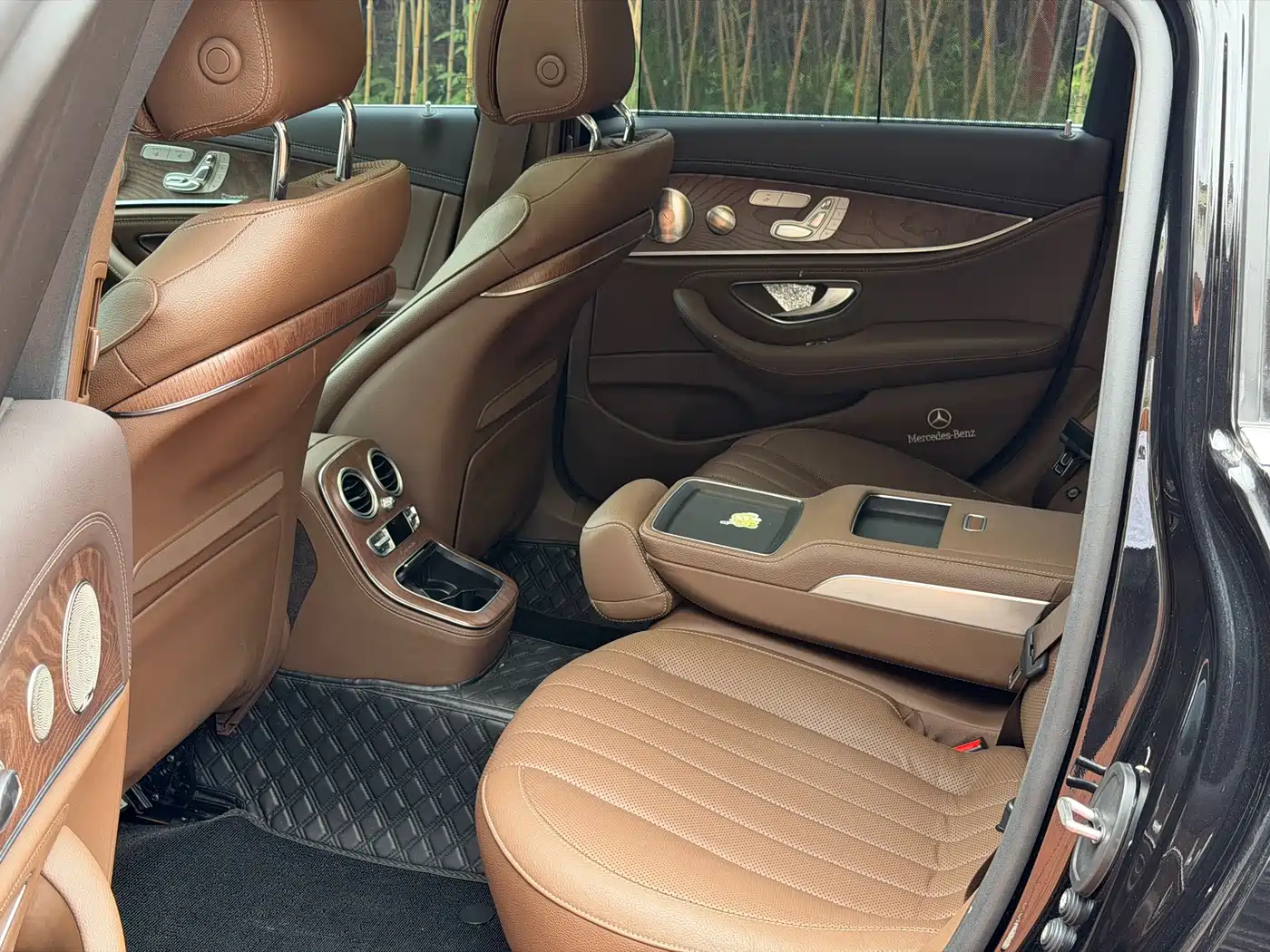 Mercedes-Benz E-Class 2021 E 300 L Premium фото 8