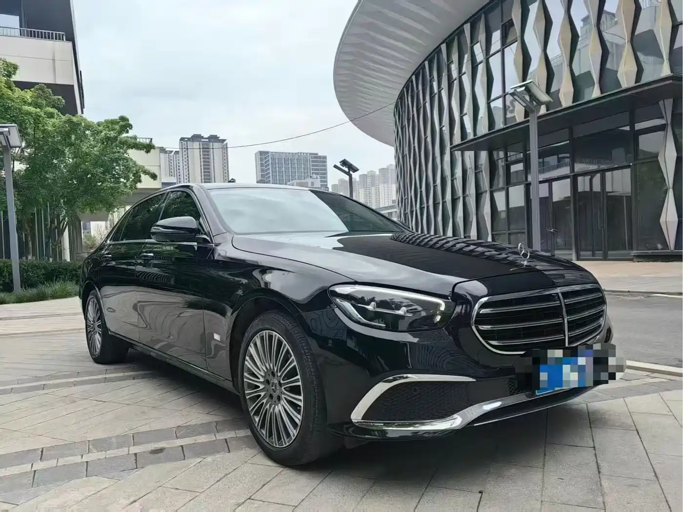  E CLASS