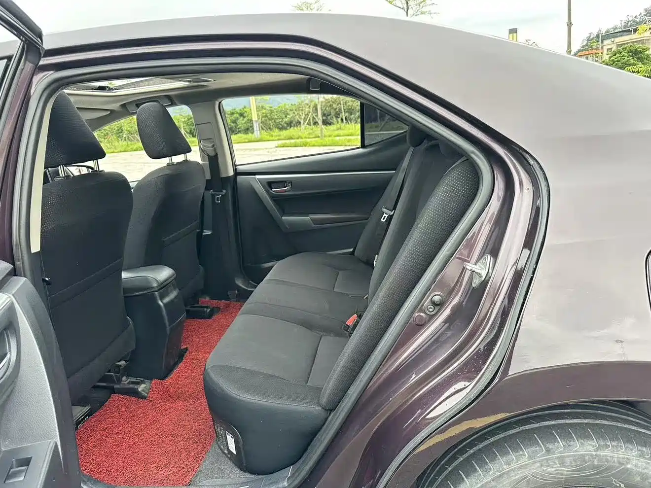 Toyota Levin 2017 Facelift Hybrid 1.8H GS E-CVT Elite Sunroof Edition China V фото 26