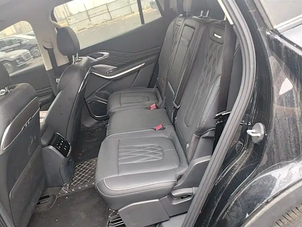 Hongqi HS7 PHEV 2024 2.0T PHEV AWD Qichang Edition 7-seater фото 17