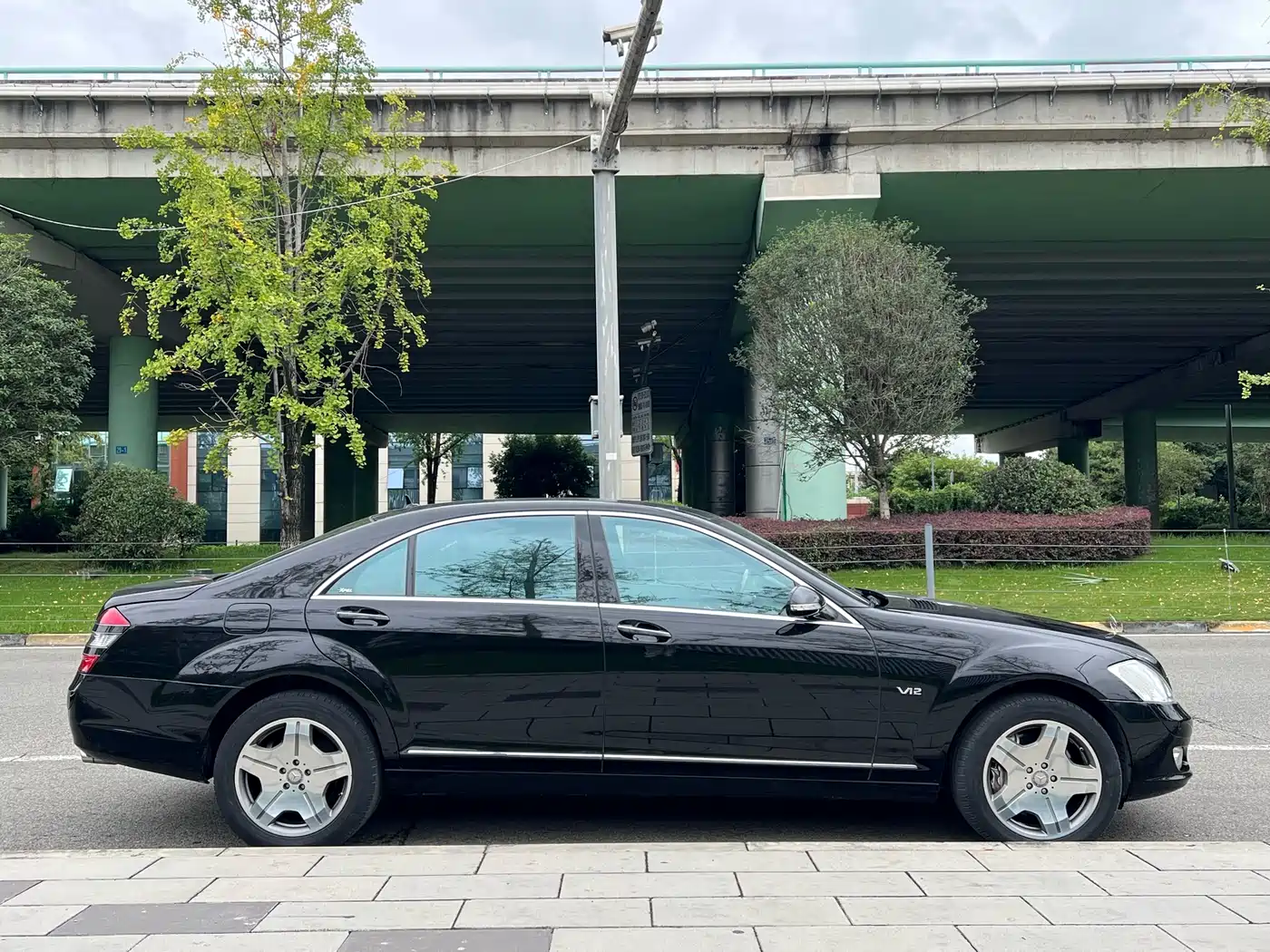 Mercedes-Benz S-Class 2008 Model S 600 L фото 4