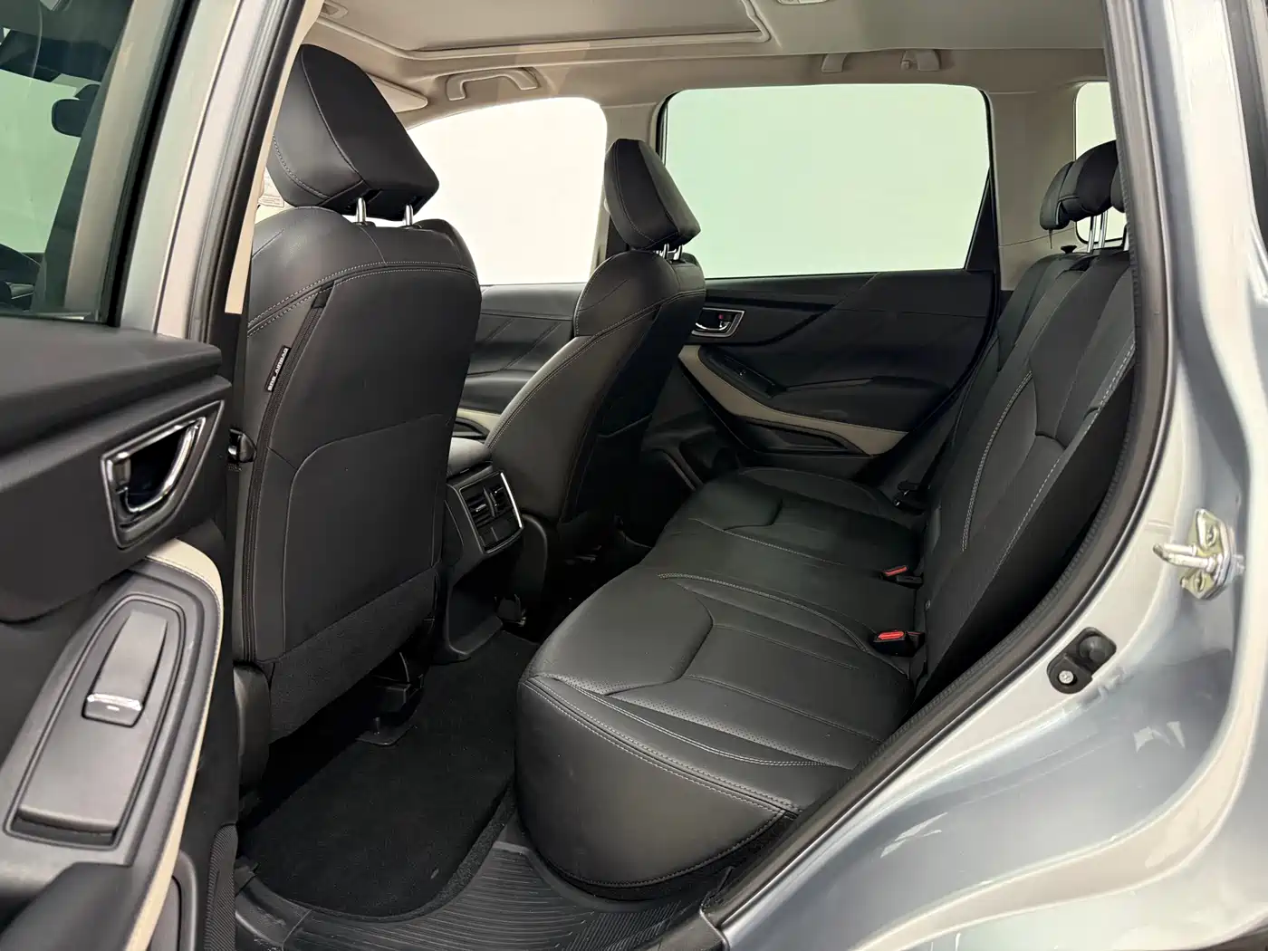 Subaru Forester 2022 2.0i AWD Luxury Edition with EyeSight фото 17