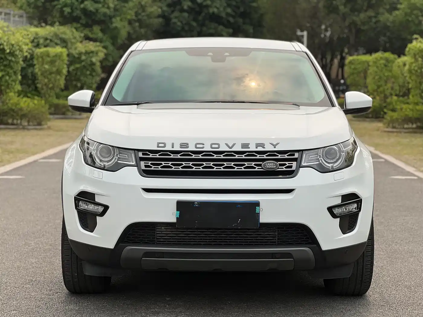 Land Rover Discovery Sport 2017 2.0T SE фото 2