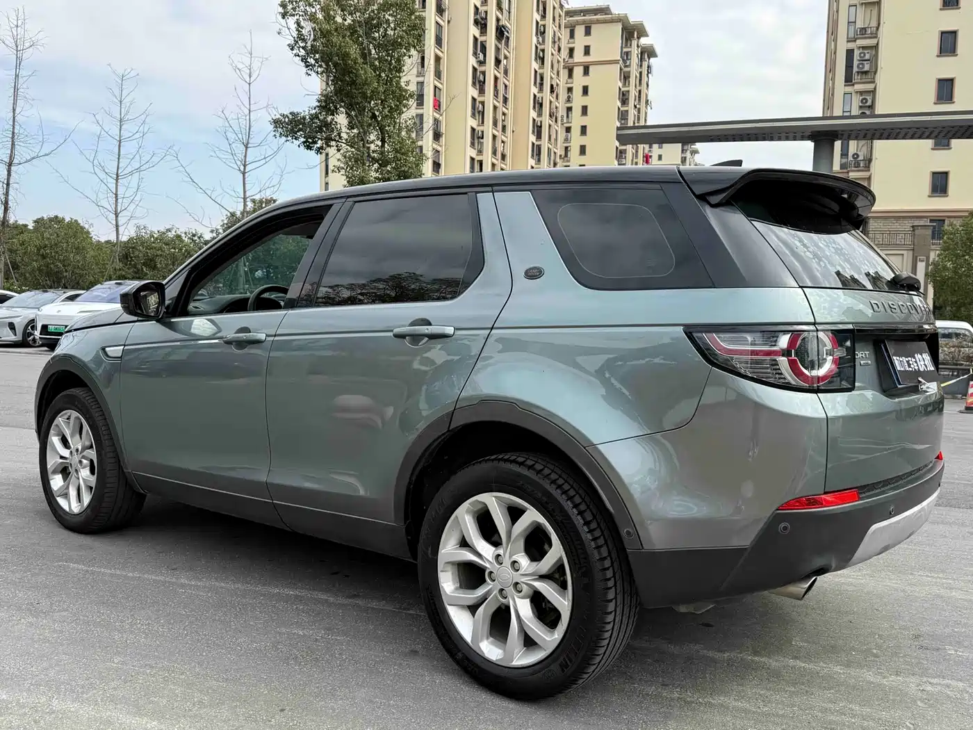 Land Rover Discovery Sport 2018 240PS HSE Edition фото 13