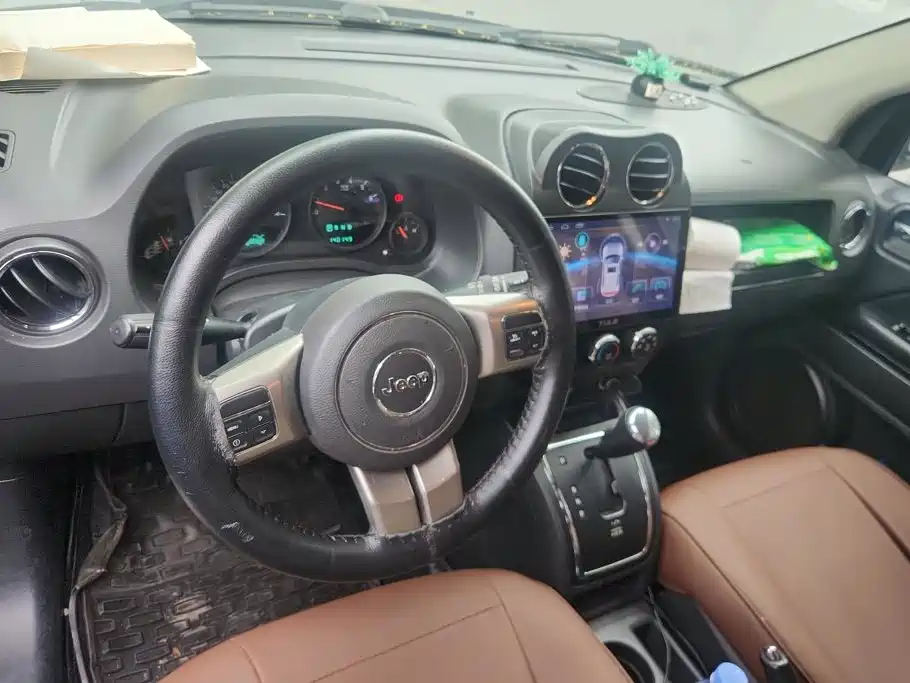 Jeep Compass (Import) 2013 2013 2.0L FWD Sport