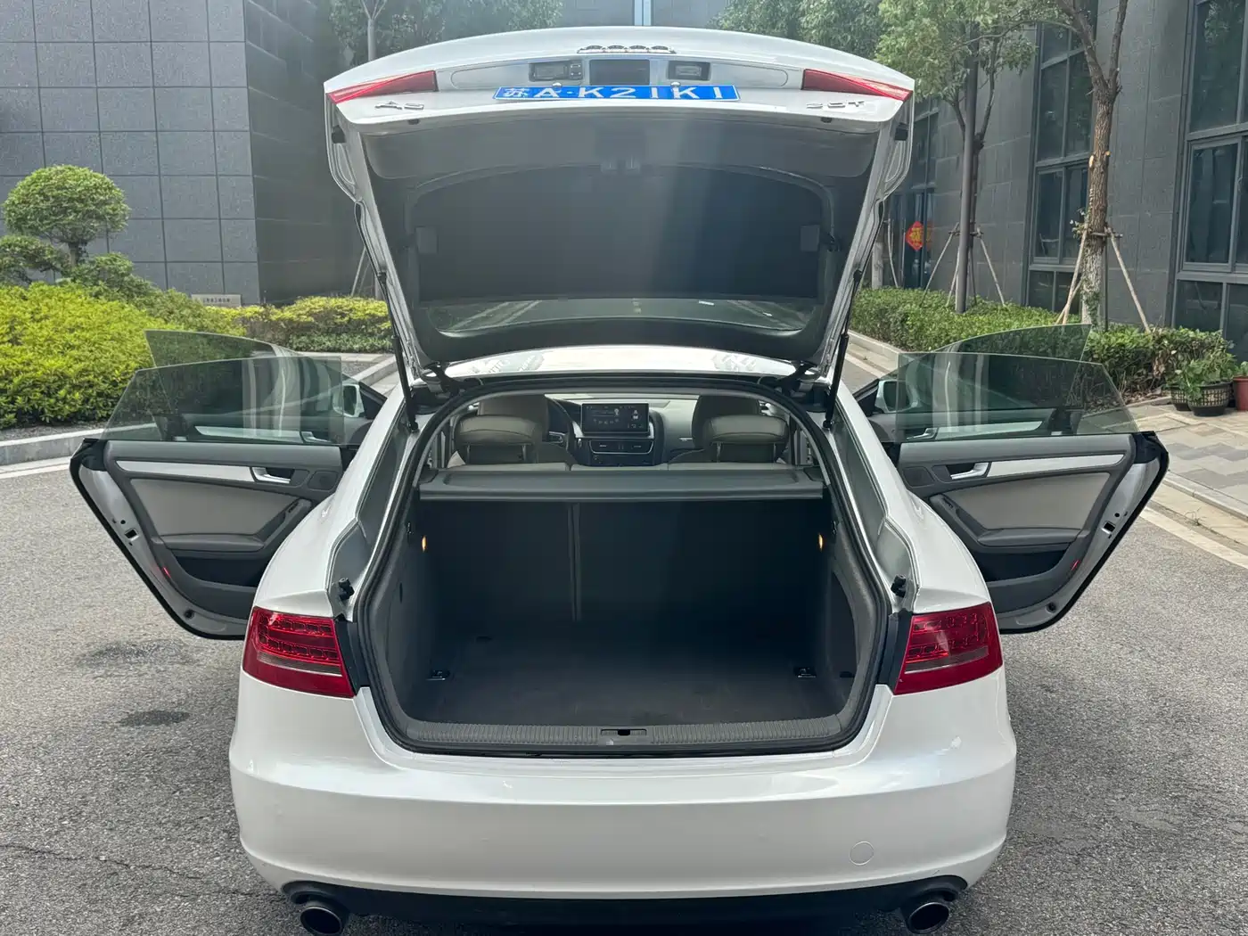 Audi A5 (Import) 2011 2010 2.0TFSI Sportback Comfort