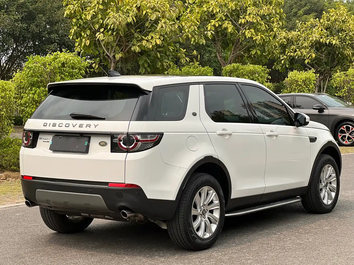 Land Rover Discovery Sport 2017 2.0T SE фото 7