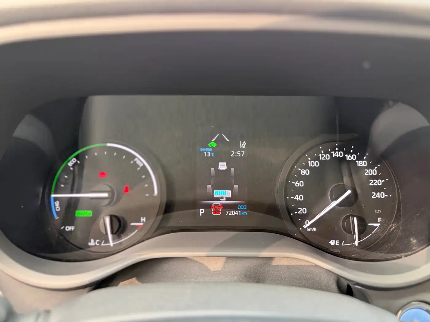 Toyota Sienna 2023 2.5L Hybrid Premium Edition фото 16