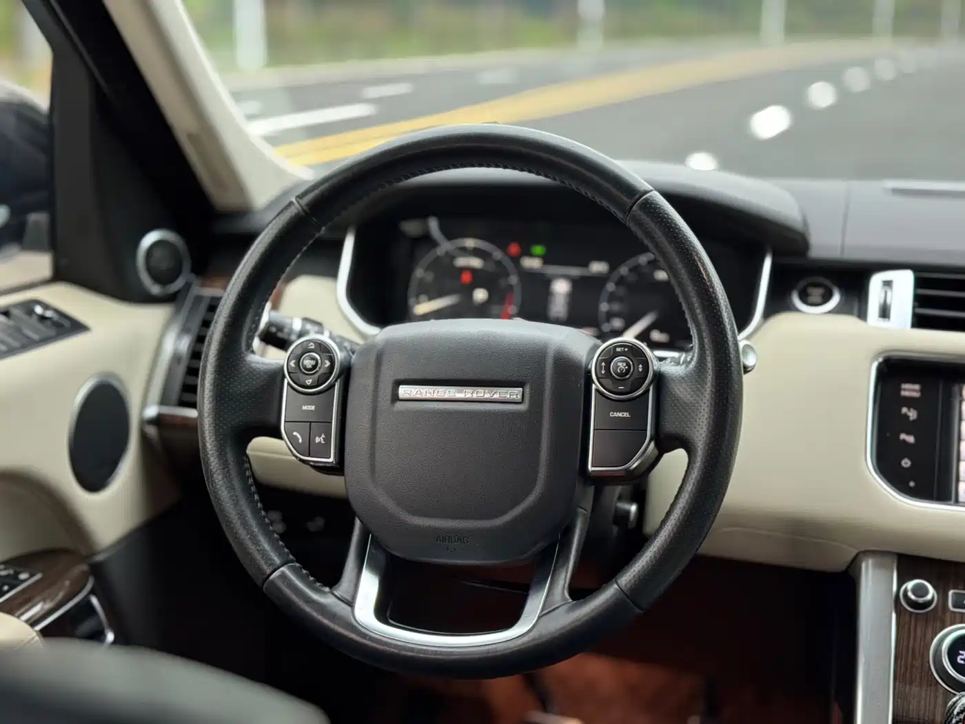 Land Rover Range Rover Sport 2014 3.0 SC V6 HSE DYNAMIC фото 7