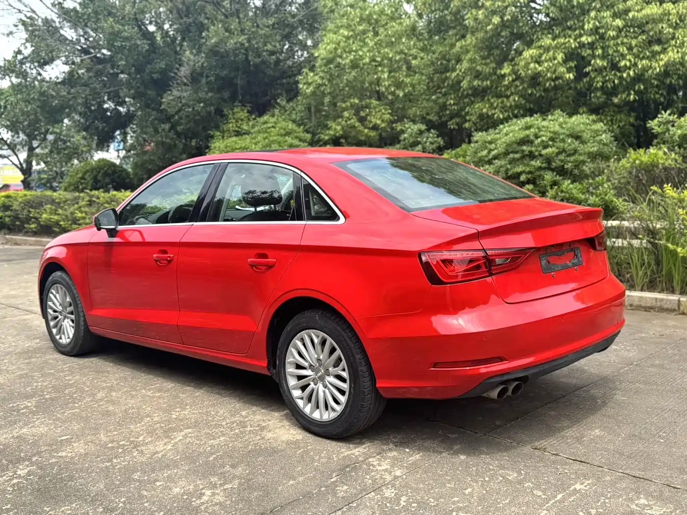 Audi A3 2016 Limousine 35 TFSI Leadership фото 4
