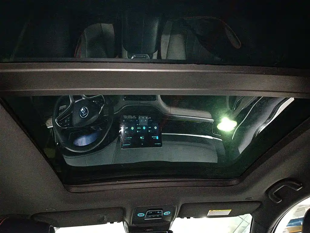BYD Song PLUS PHEV 2021 DM-i 110KM Flagship PLUS фото 15