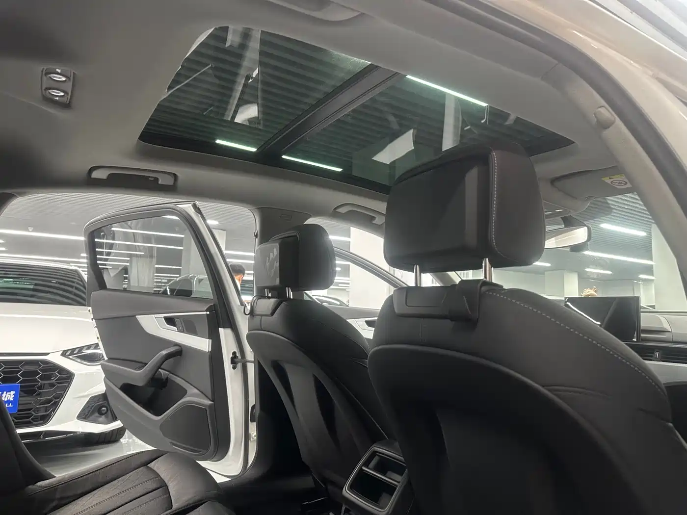 Audi A4L 2020 40 TFSI Fashion Dynamic Edition фото 11