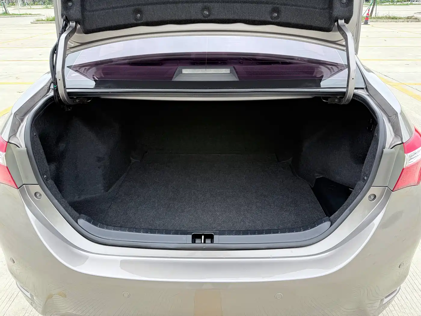 Toyota Corolla 2014 1.6L CVT GL фото 20