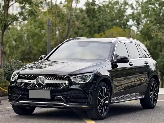 MERCEDES-BENZ GLC