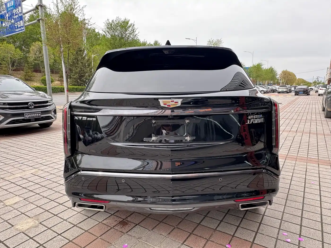 Cadillac XT5 2025 2.0T Premium Model фото 14
