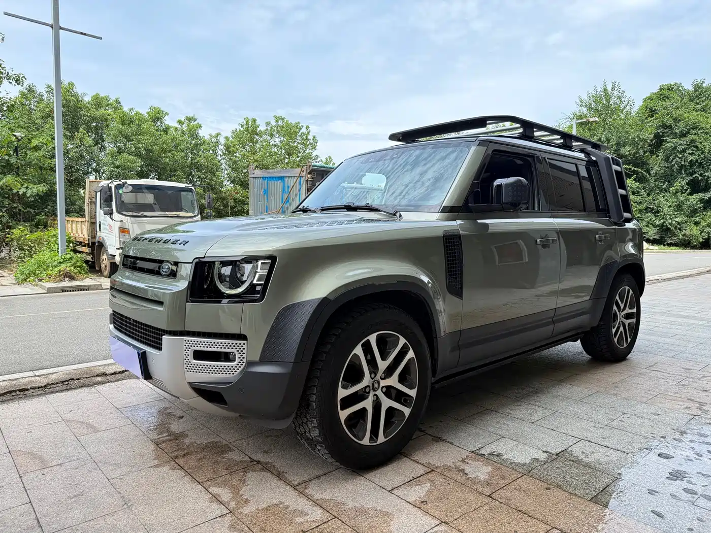 Land Rover Defender 2023 Facelift 110 3.0T P400 Dark Special Edition